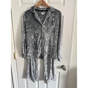 Nicole Miller Velvet Pajama Set in Silver Gray  size M